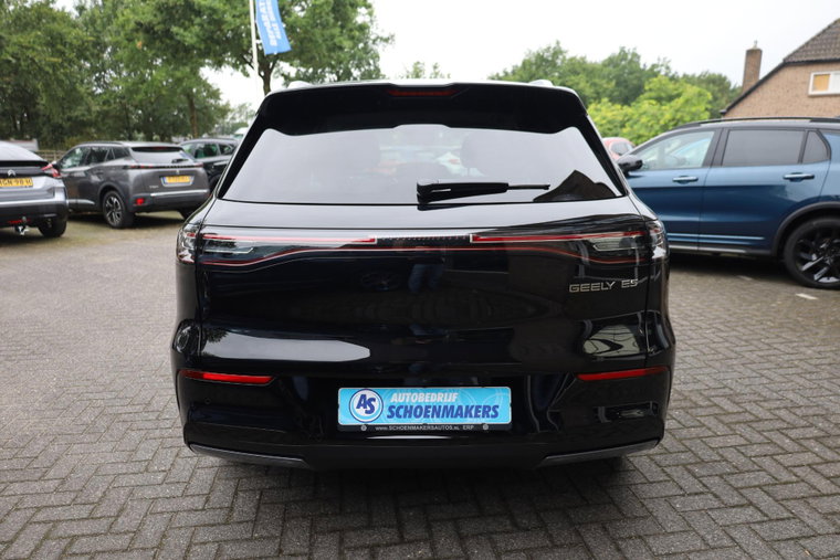 Vehicle Image 42