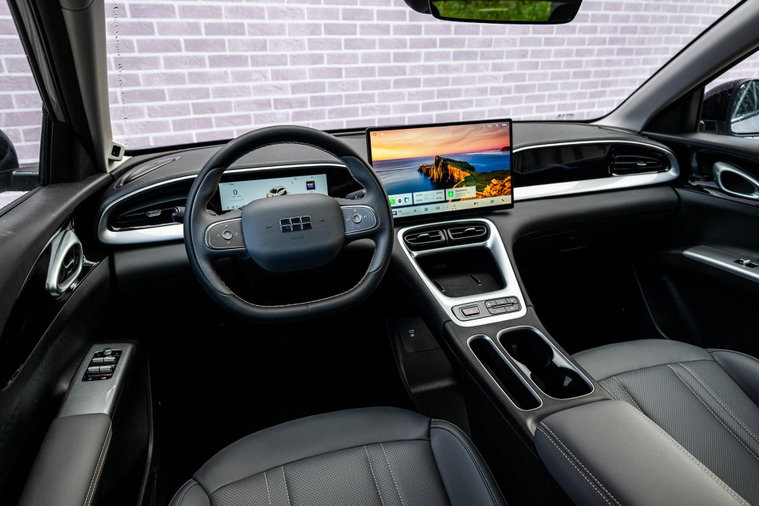 Vehicle Image 11