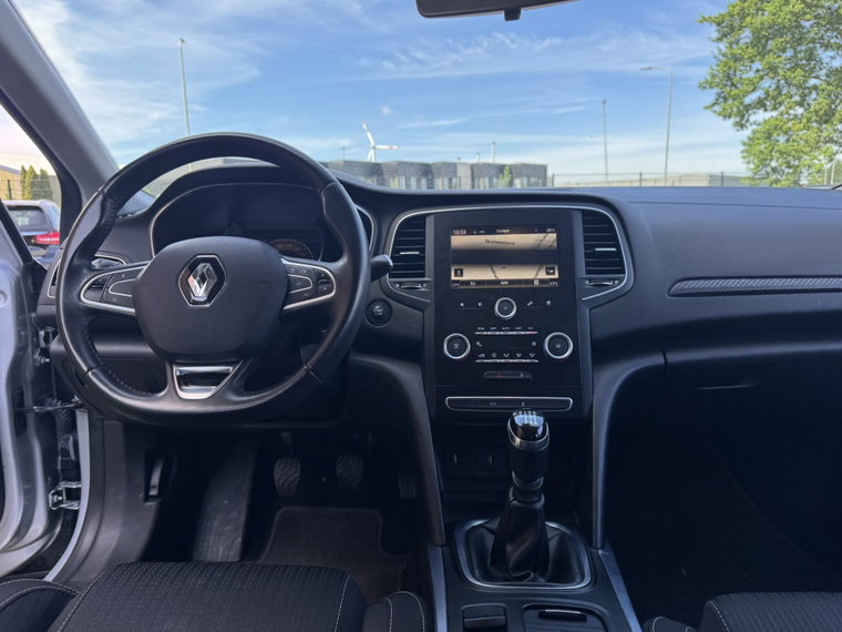 Vehicle Image 24