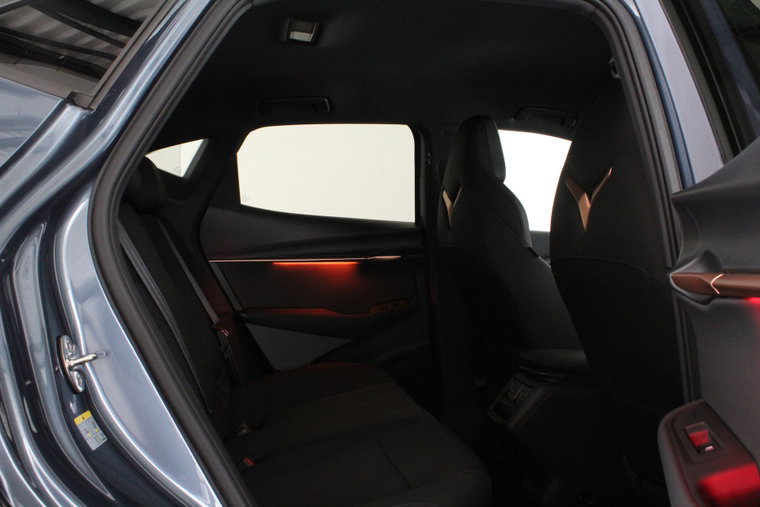 Vehicle Image 19