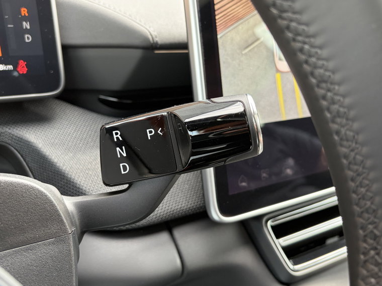 Vehicle Image 35