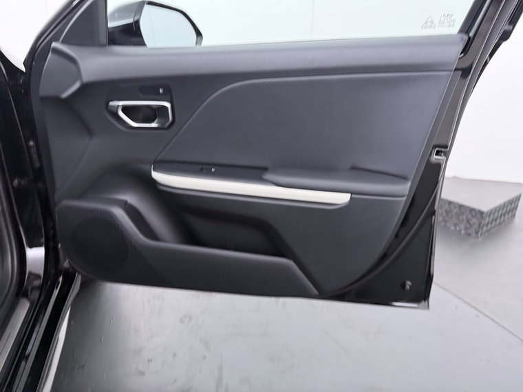 Vehicle Image 41