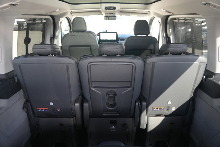 Vehicle Image 48