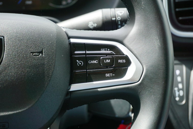 Vehicle Image 26