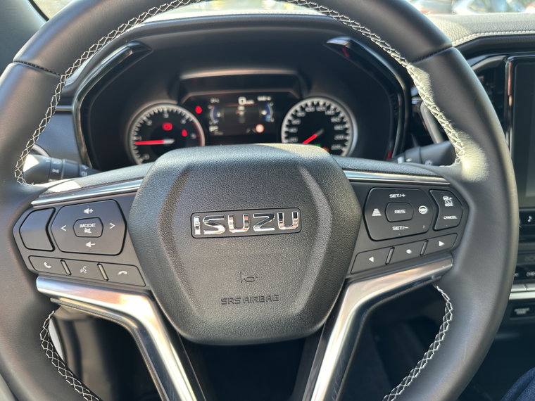 Vehicle Image 35