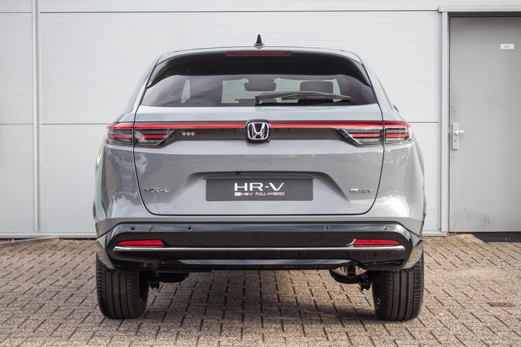 Vehicle Image 12