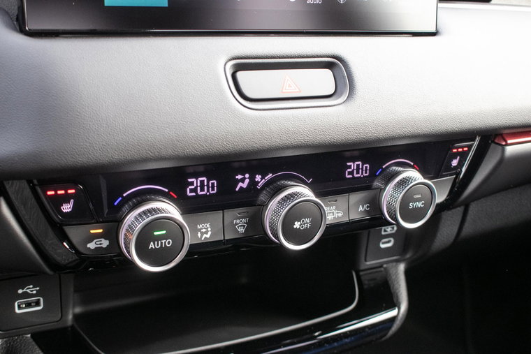 Vehicle Image 23