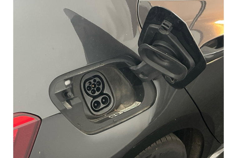 Vehicle Image 20
