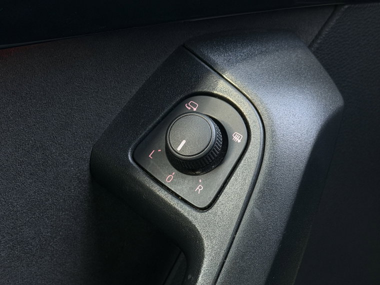 Vehicle Image 26