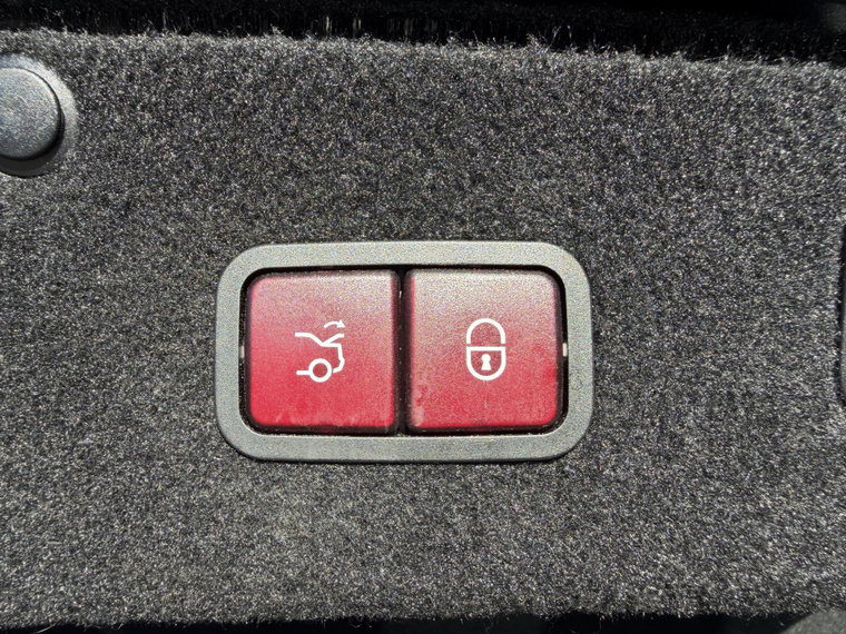 Vehicle Image 42