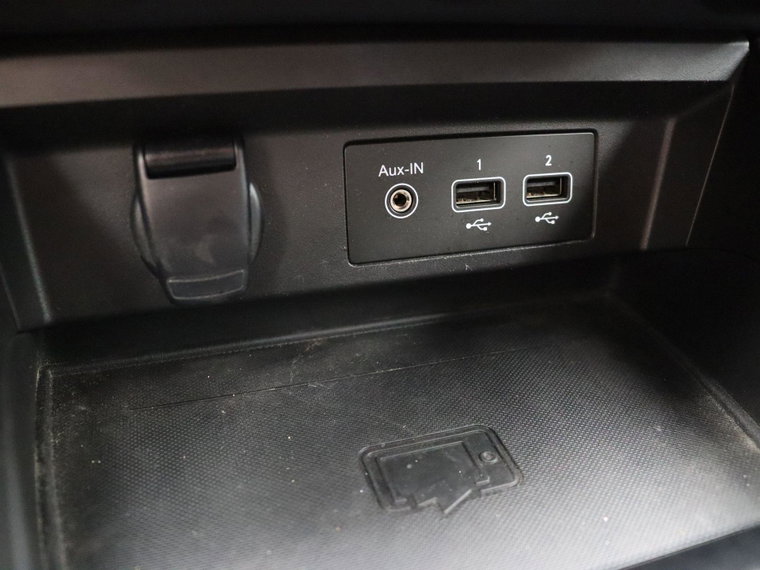 Vehicle Image 30