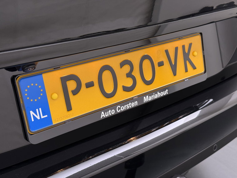 Vehicle Image 42