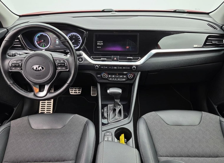 Vehicle Image 6