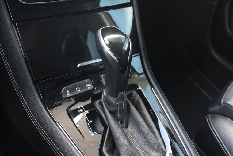 Vehicle Image 24