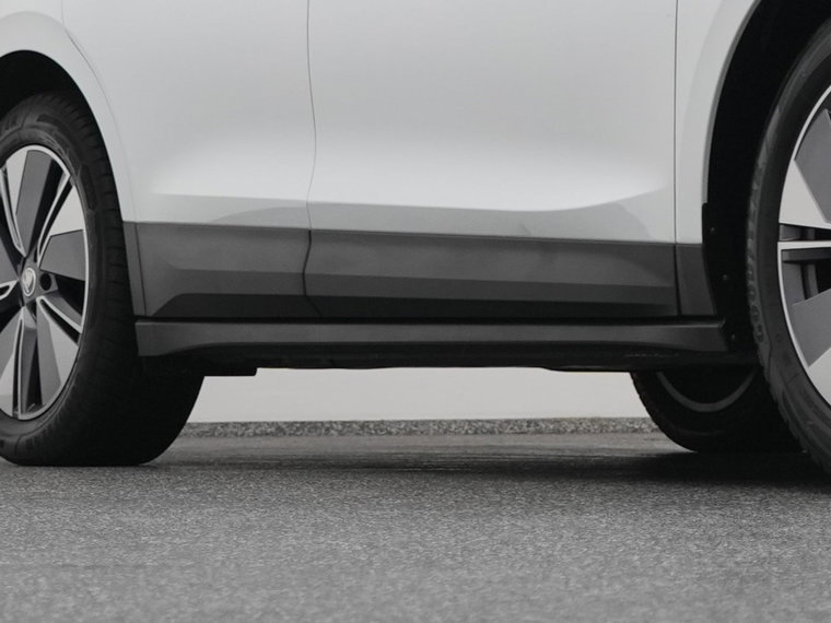 Vehicle Image 39
