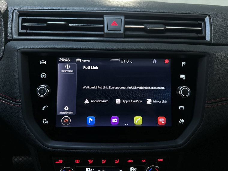 Vehicle Image 25