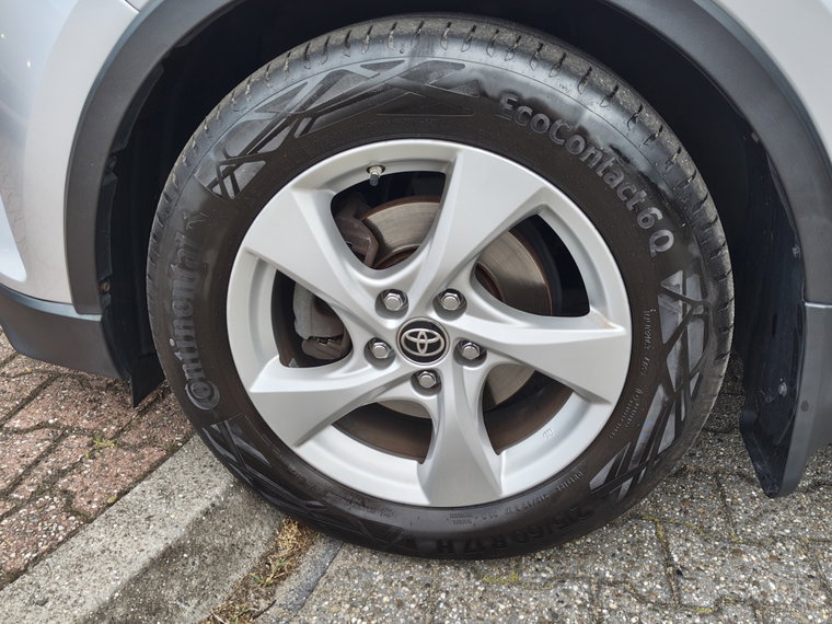 Vehicle Image 36