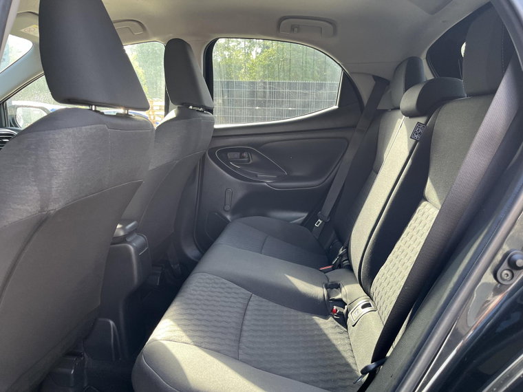 Vehicle Image 14