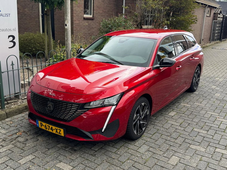 Vehicle Image 4