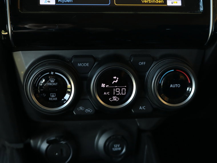 Vehicle Image 28
