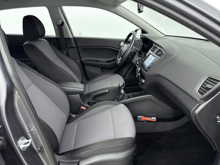 Vehicle Image 22