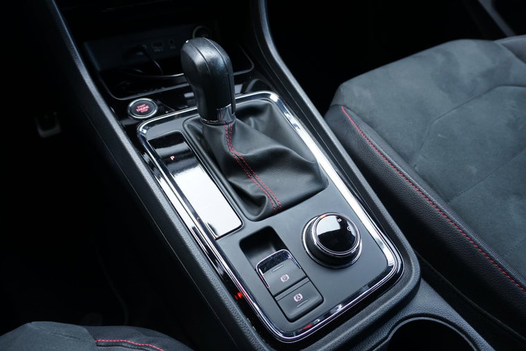 Vehicle Image 36
