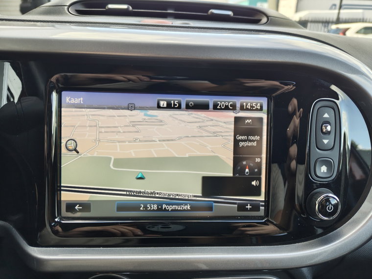 Vehicle Image 17