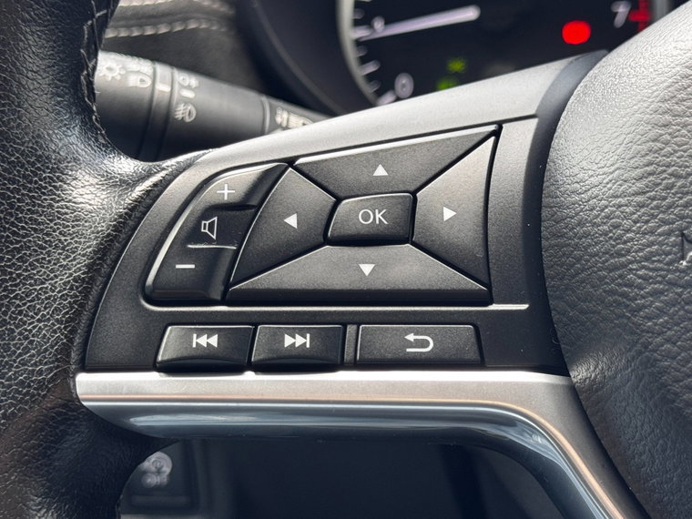 Vehicle Image 24