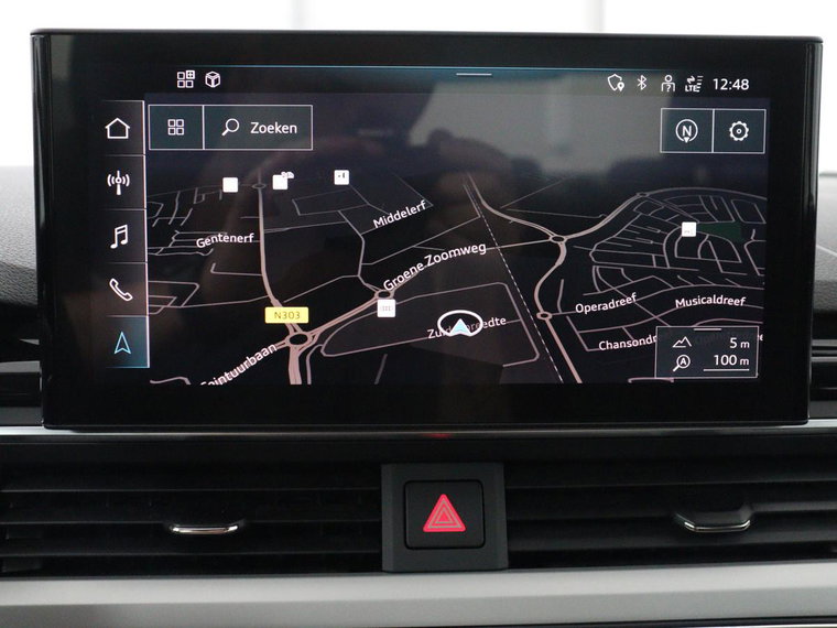 Vehicle Image 9