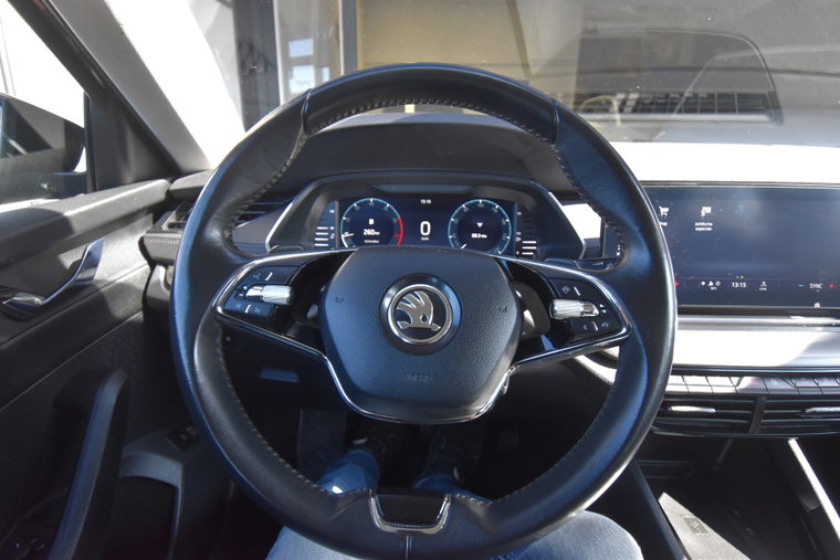 Vehicle Image 40