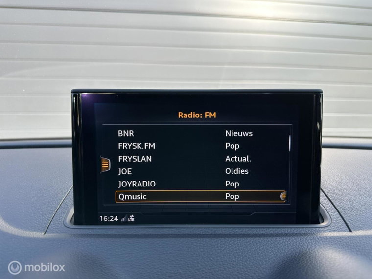 Vehicle Image 36