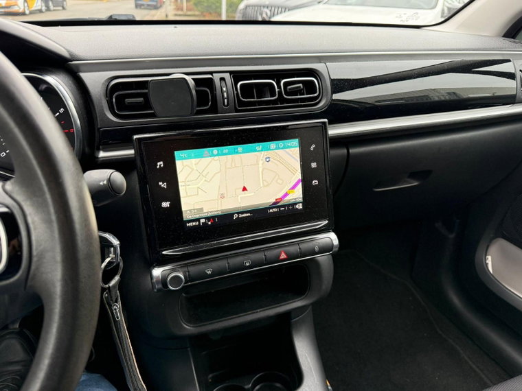 Vehicle Image 17