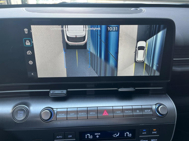 Vehicle Image 33