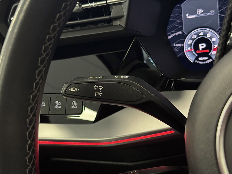 Vehicle Image 35