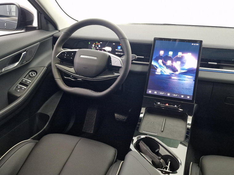 Vehicle Image 32