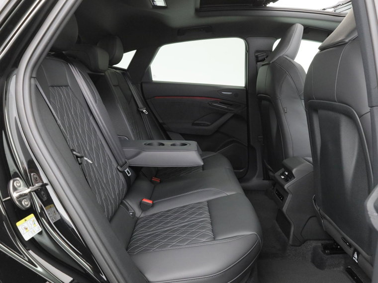 Vehicle Image 51