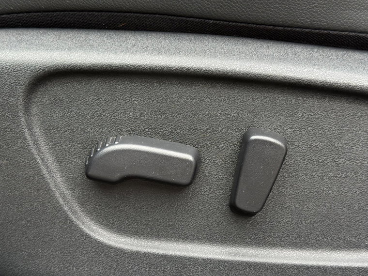 Vehicle Image 27