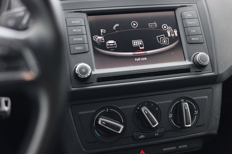 Vehicle Image 14