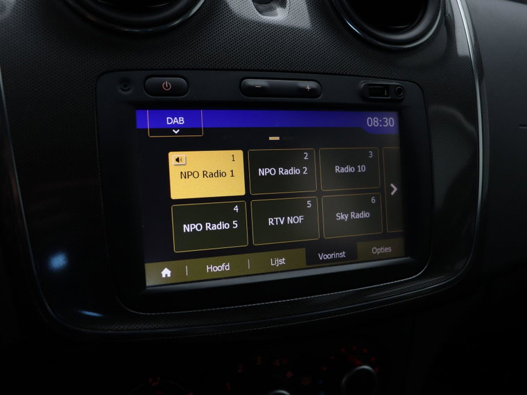 Vehicle Image 30
