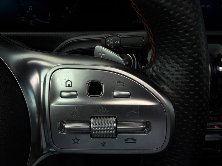 Vehicle Image 30
