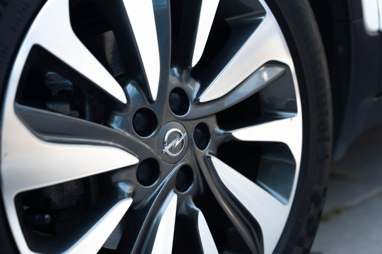 Vehicle Image 14