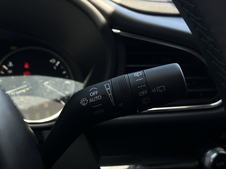 Vehicle Image 28