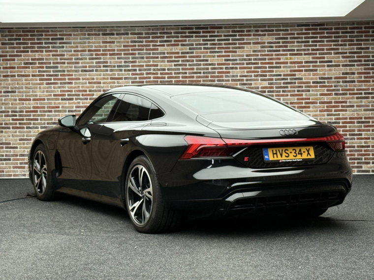 Vehicle Image 42