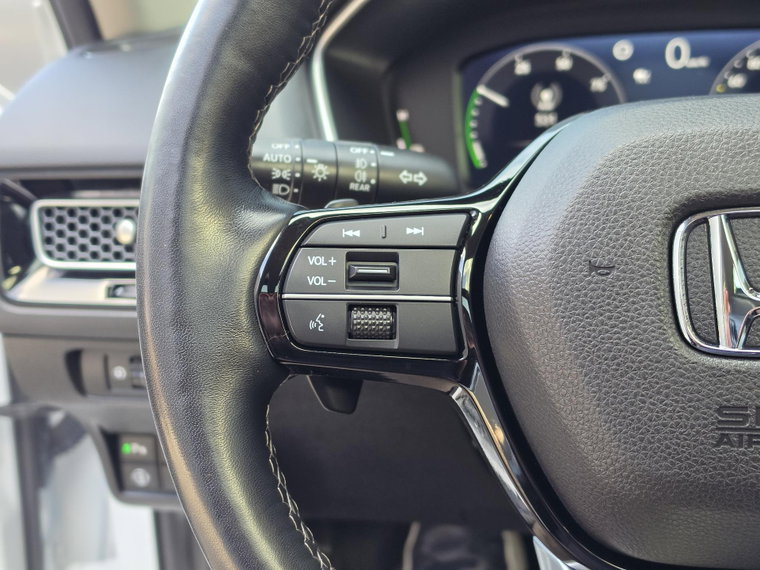 Vehicle Image 23