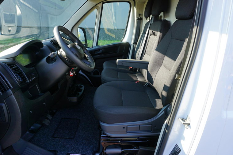 Vehicle Image 39