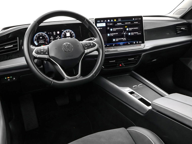 Vehicle Image 28