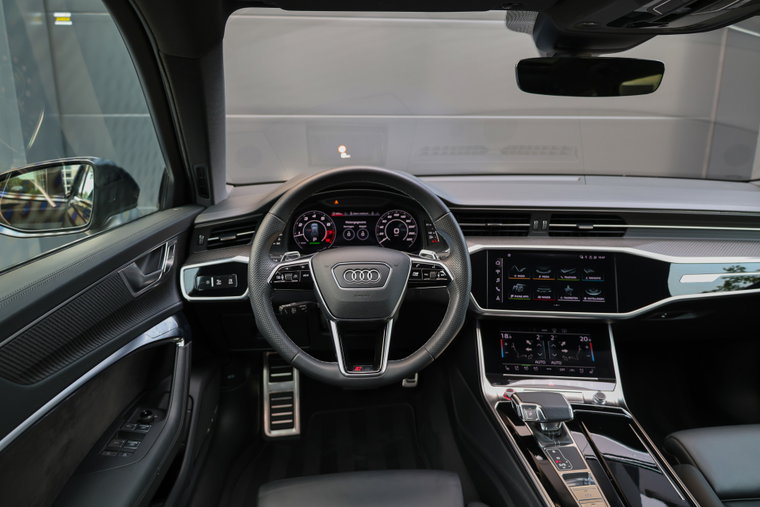 Vehicle Image 30