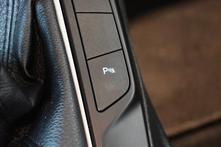 Vehicle Image 33