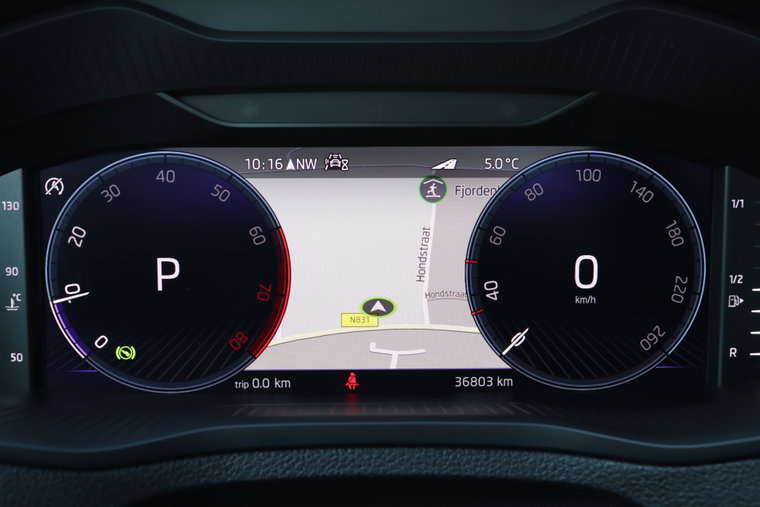 Vehicle Image 21