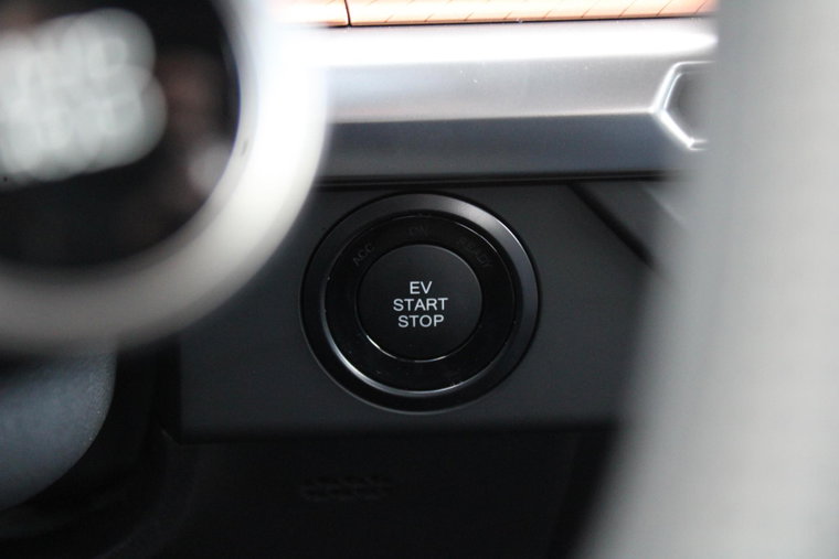 Vehicle Image 23